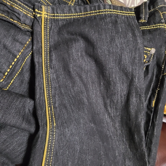 Authentic Coogi jeans.. - Picture 7 of 7